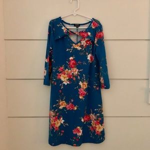 Zunie blue floral dress